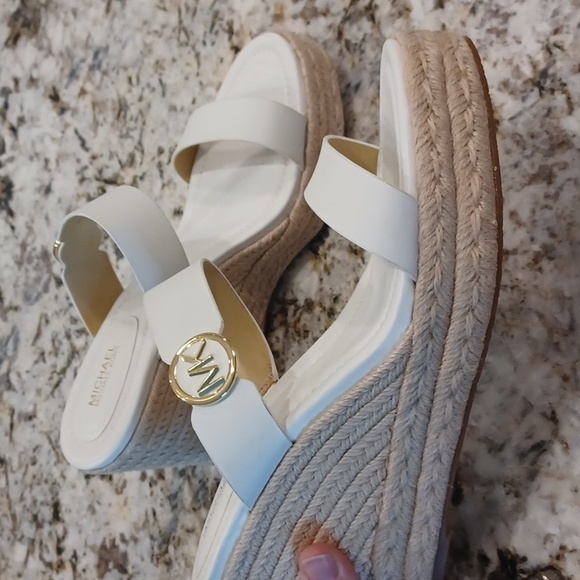 Michael Kors Lucinda Vachetta Leather Epadrille Wedge Sandals, White Leather 10 - Picture 7 of 16